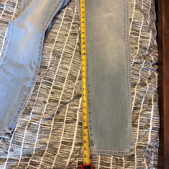 Huckberry Flint and Tinder Light Wash Slim Jeans 31x30 NWOT - Picture 9 of 10